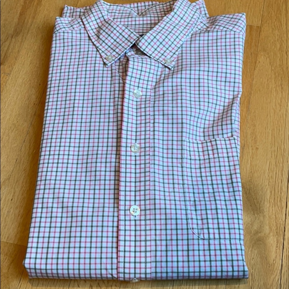 Vineyard vines Long Sleeve button down shirt